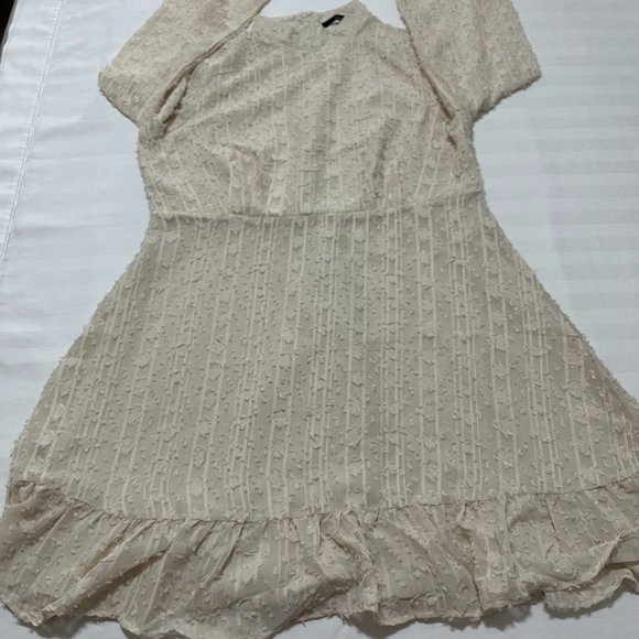Vero Moda Dress Ivory Colour Size XL - Picture 8 of 12